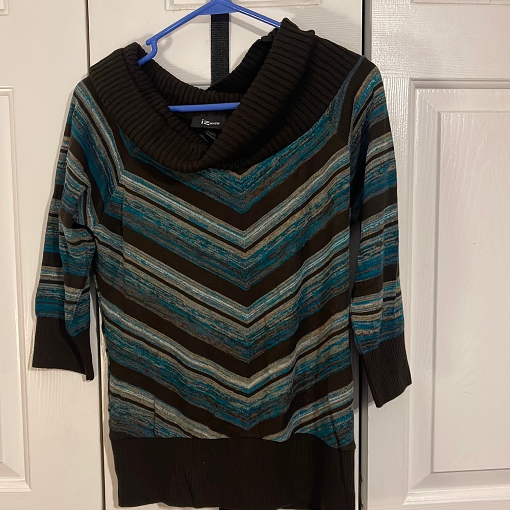 IZ Byer XL dress sweater